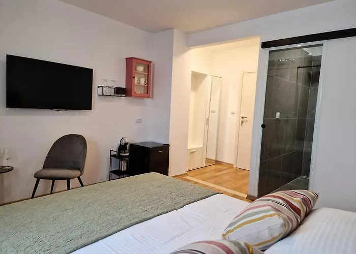 Jazz Rooms And Apartments